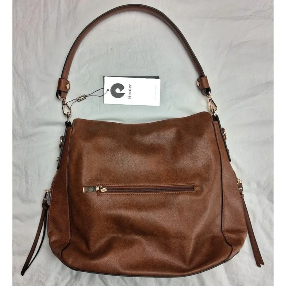 Realer women brown